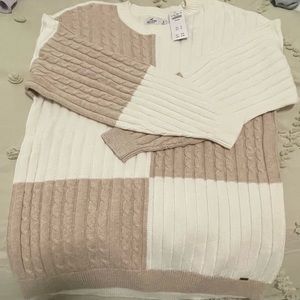 Beige and white Hollister sweater